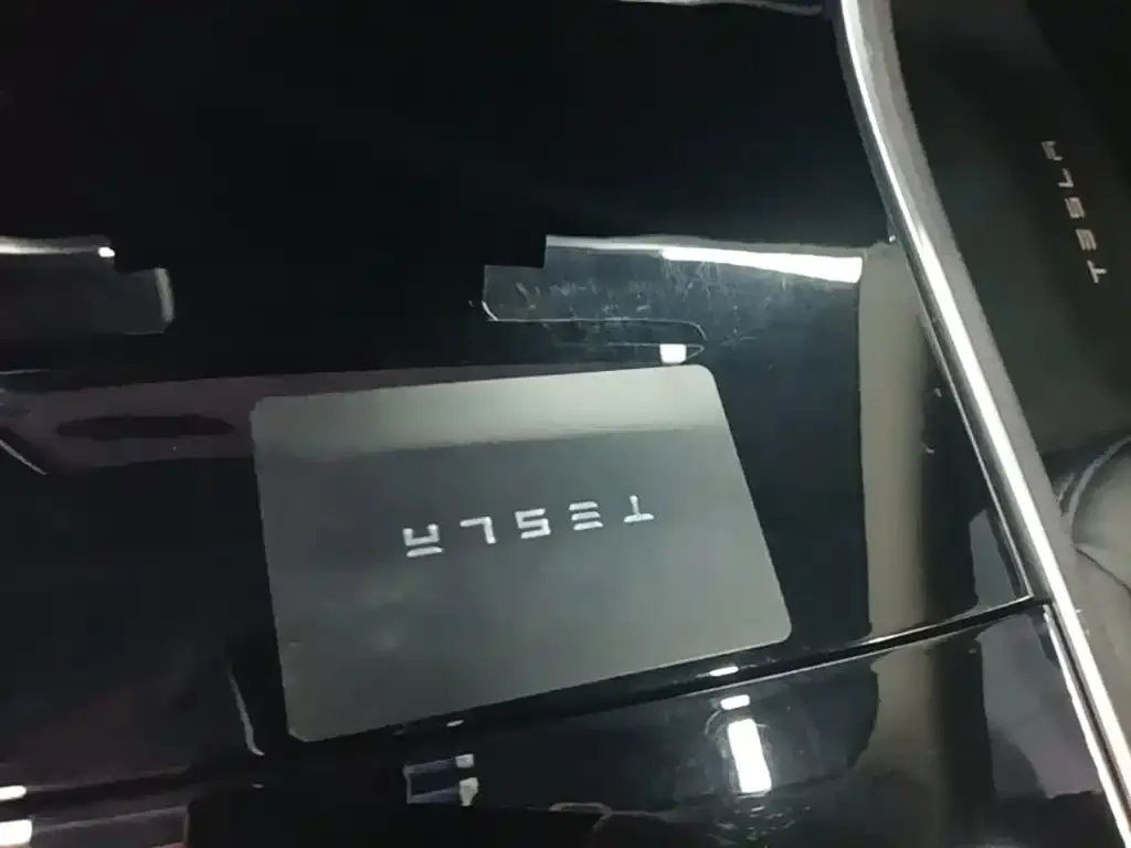 Tesla Model 3 — фото 6