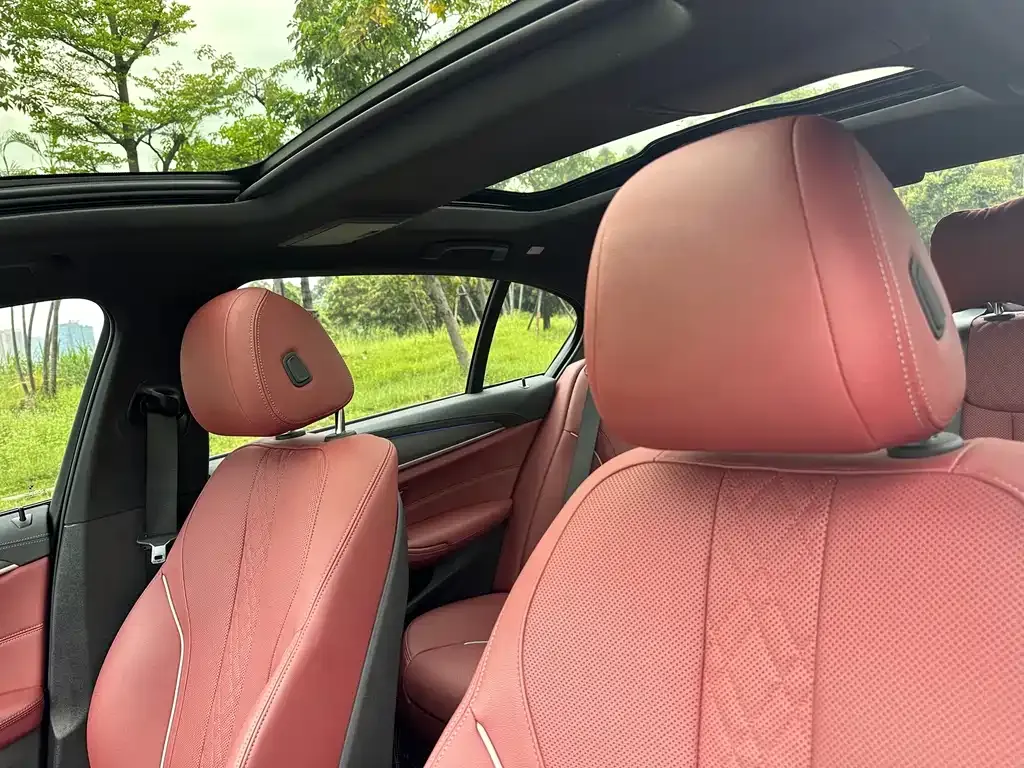 BMW 5 Series — фото 8