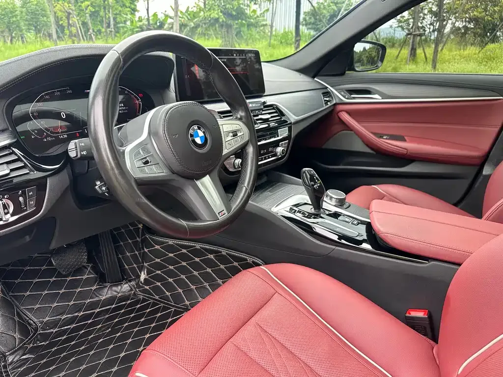 BMW 5 Series — фото 10