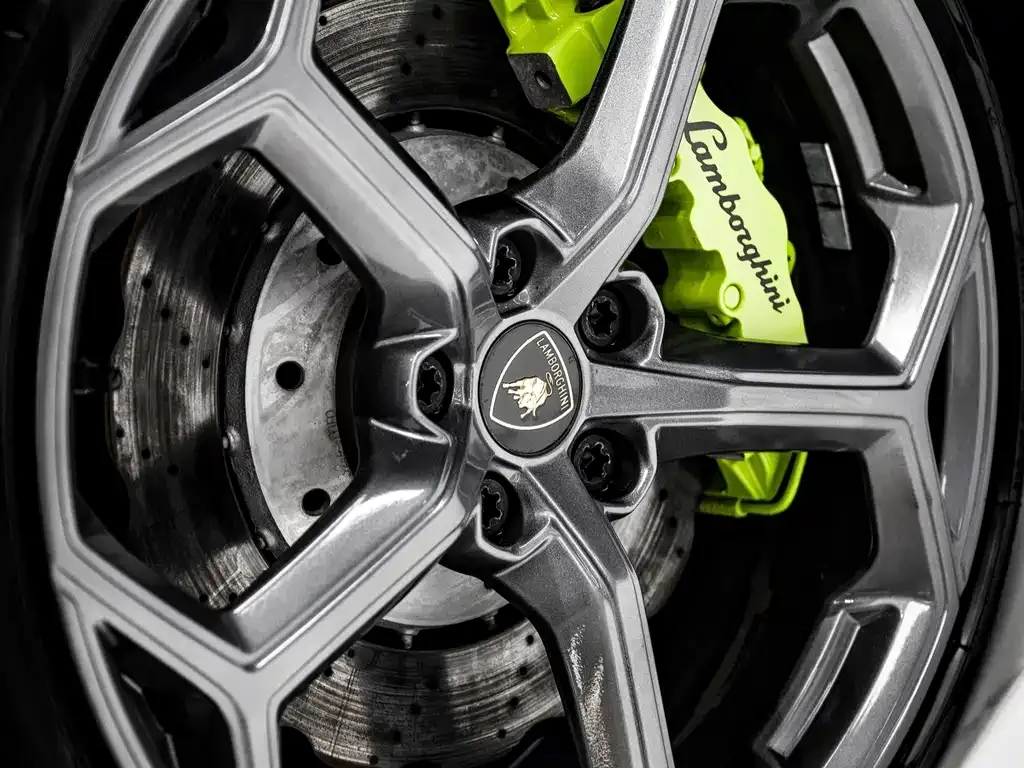 Lamborghini Huracan — фото 9