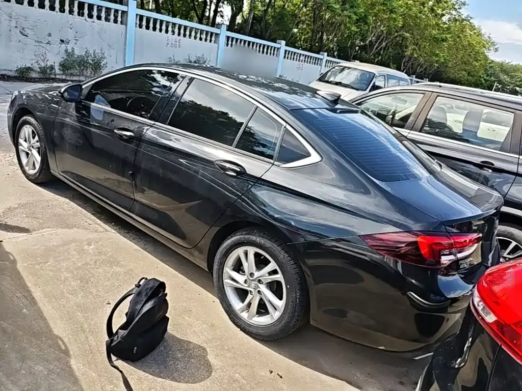 Buick Regal — фото 10