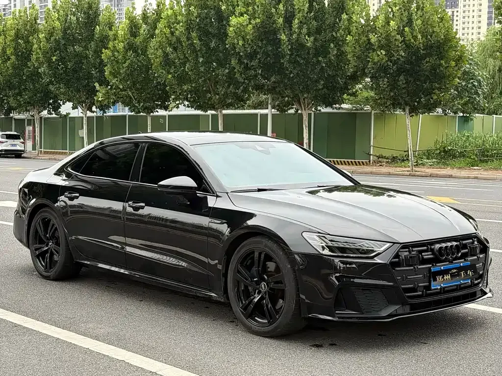 Audi A7L — фото 9