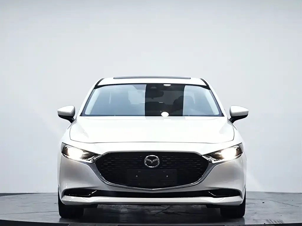 Mazda 3 Axela — фото 2