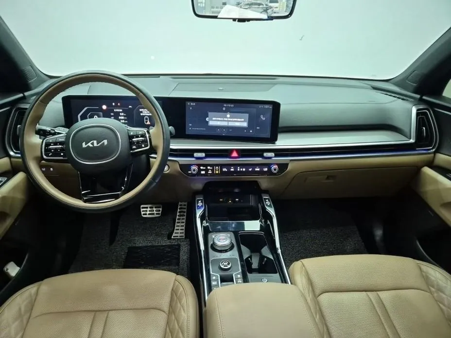 Kia Sorento — фото 5