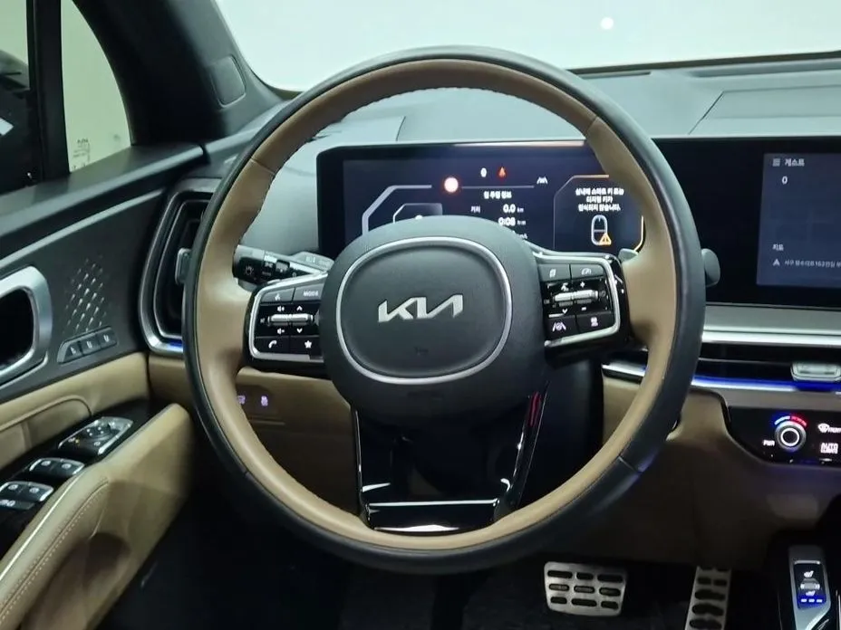 Kia Sorento — фото 8