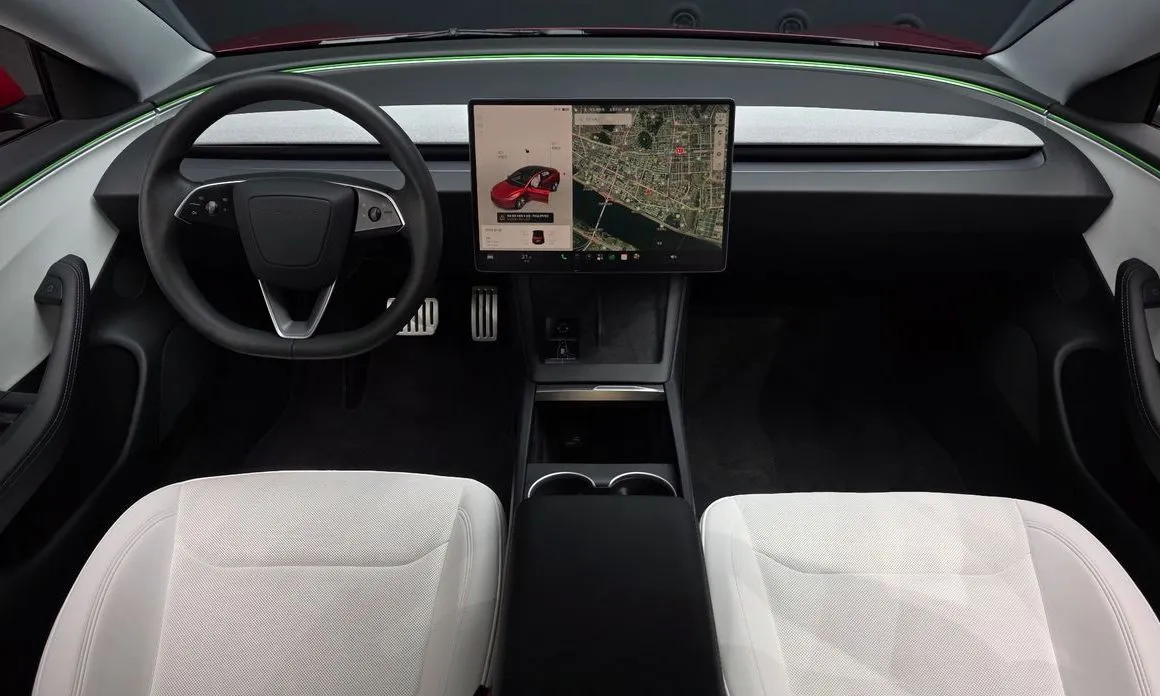 Tesla Model 3 — фото 10