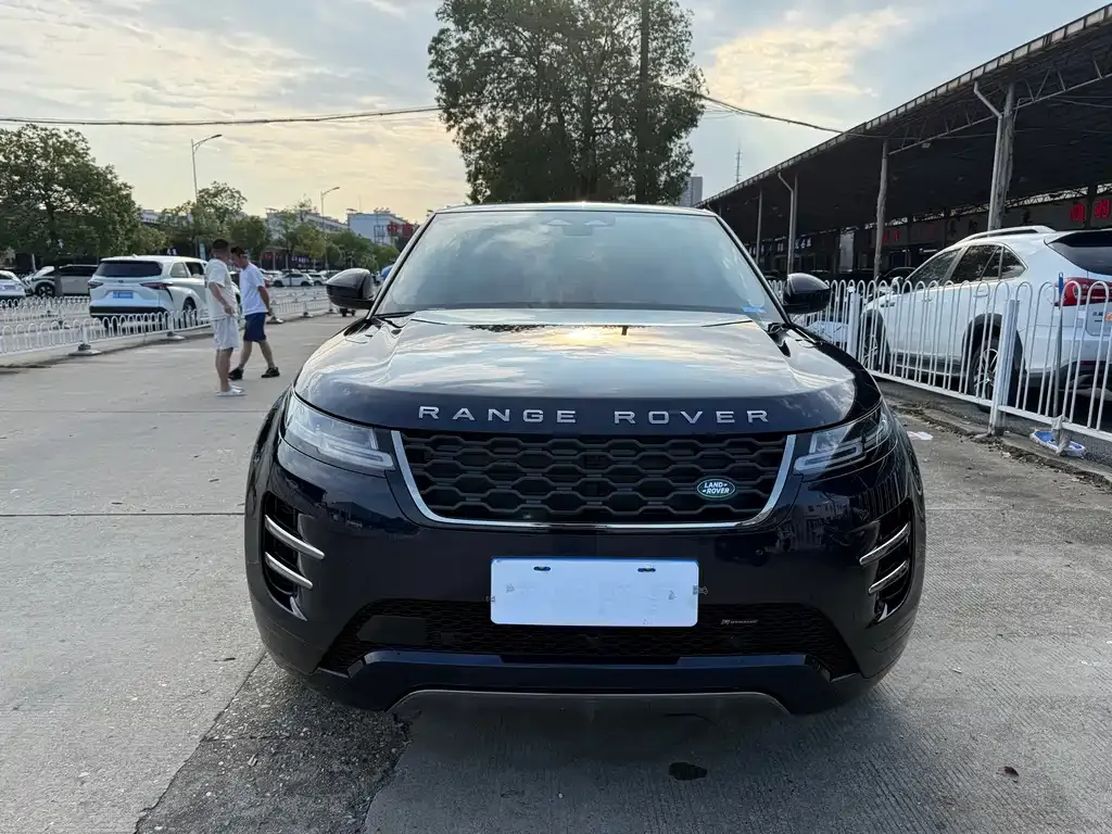 Land Rover Evoque — фото 1