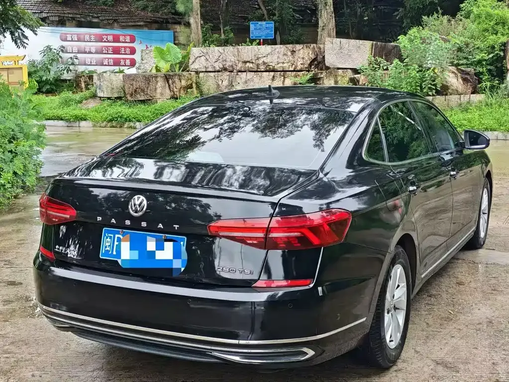 Volkswagen Passat — фото 6