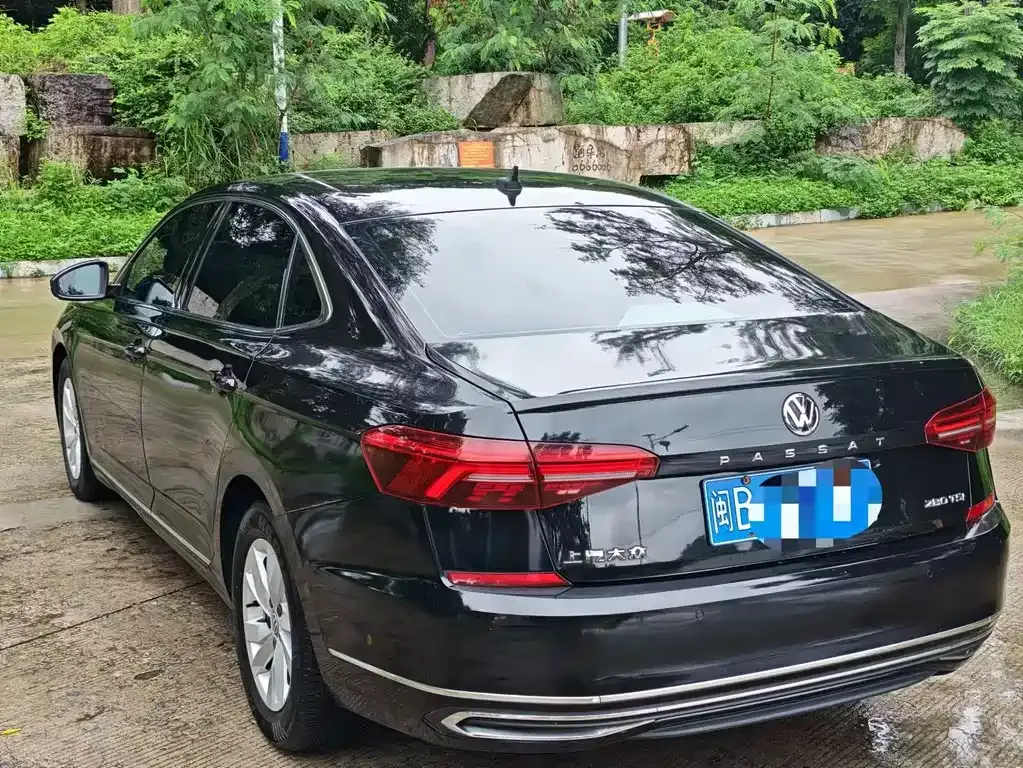 Volkswagen Passat — фото 9