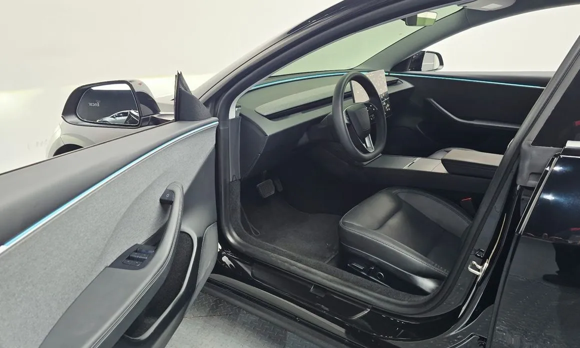 Tesla Model 3 — фото 10