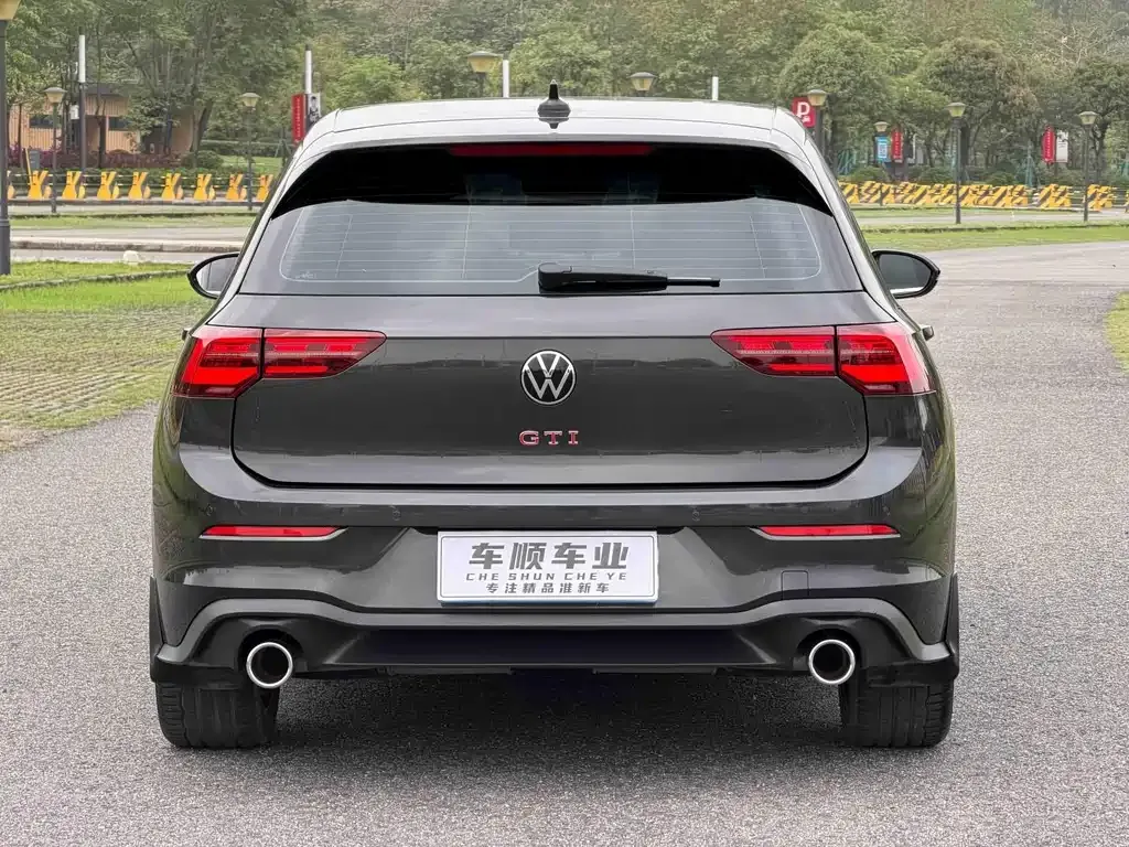 Volkswagen Golf GTI — фото 5