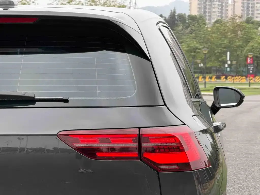 Volkswagen Golf GTI — фото 2