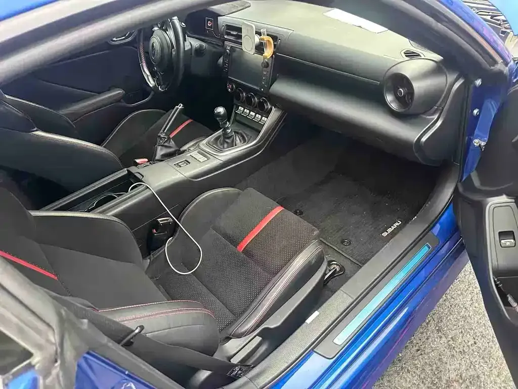 Subaru BRZ — фото 2