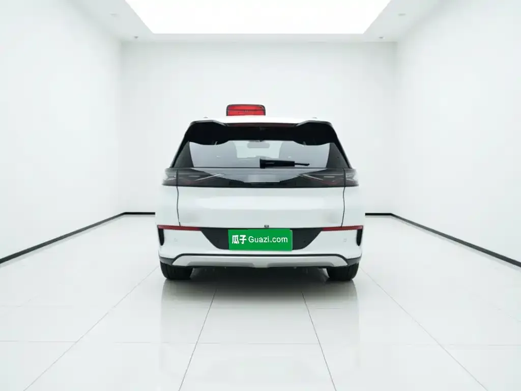 BYD Sealion 05 EV — фото 2