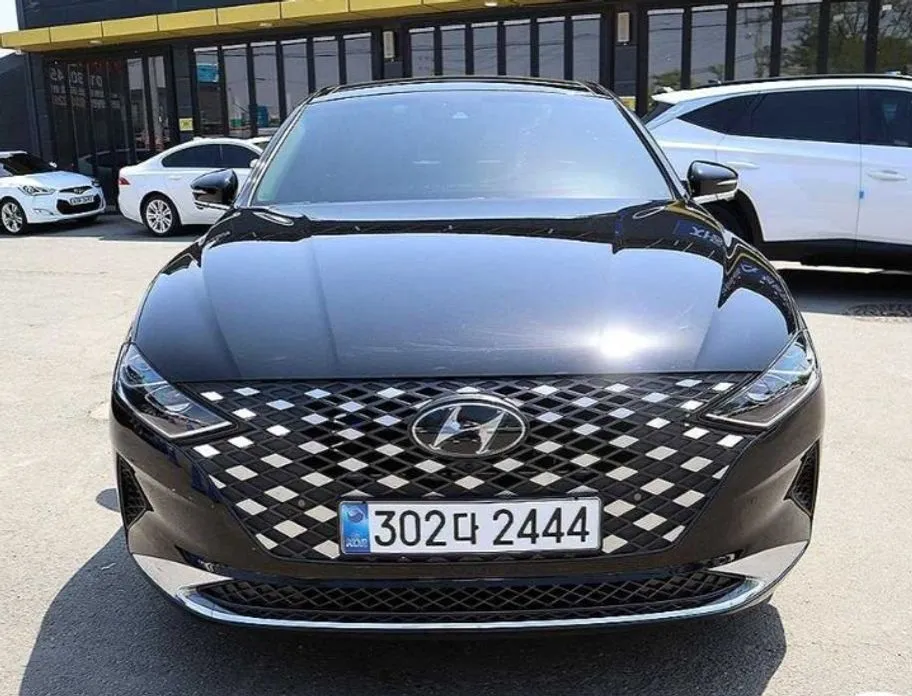 Hyundai Grandeur — фото 1