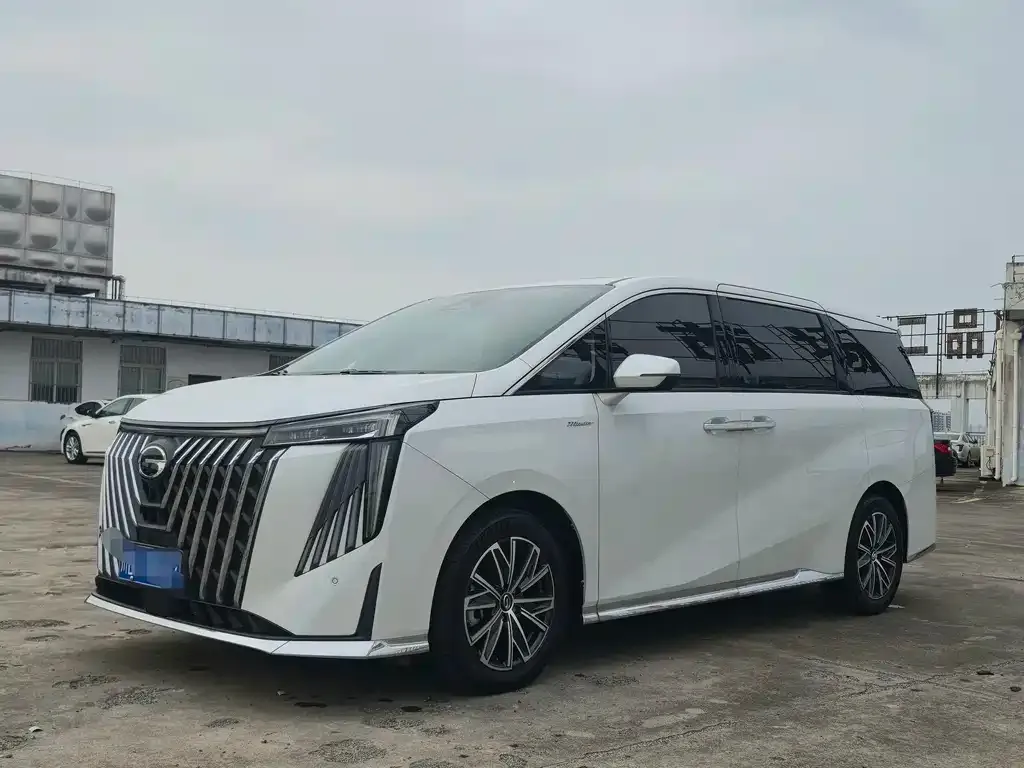 GAC Motor Trumpchi M8 — фото 1
