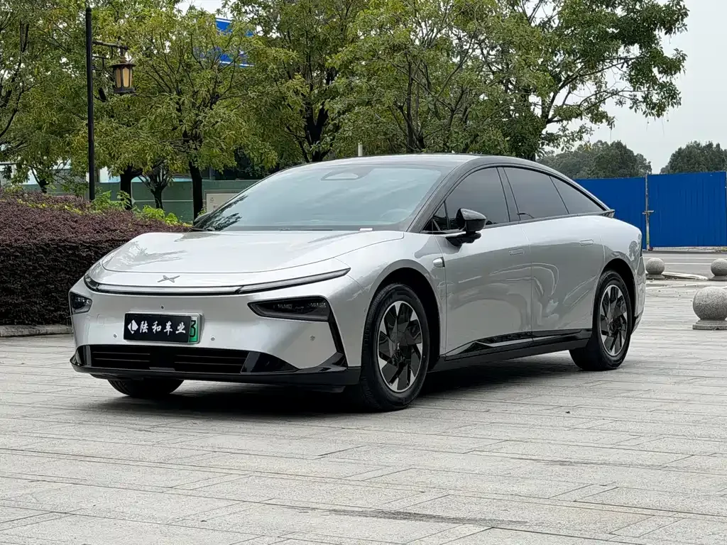 XPeng P7+ — фото 1