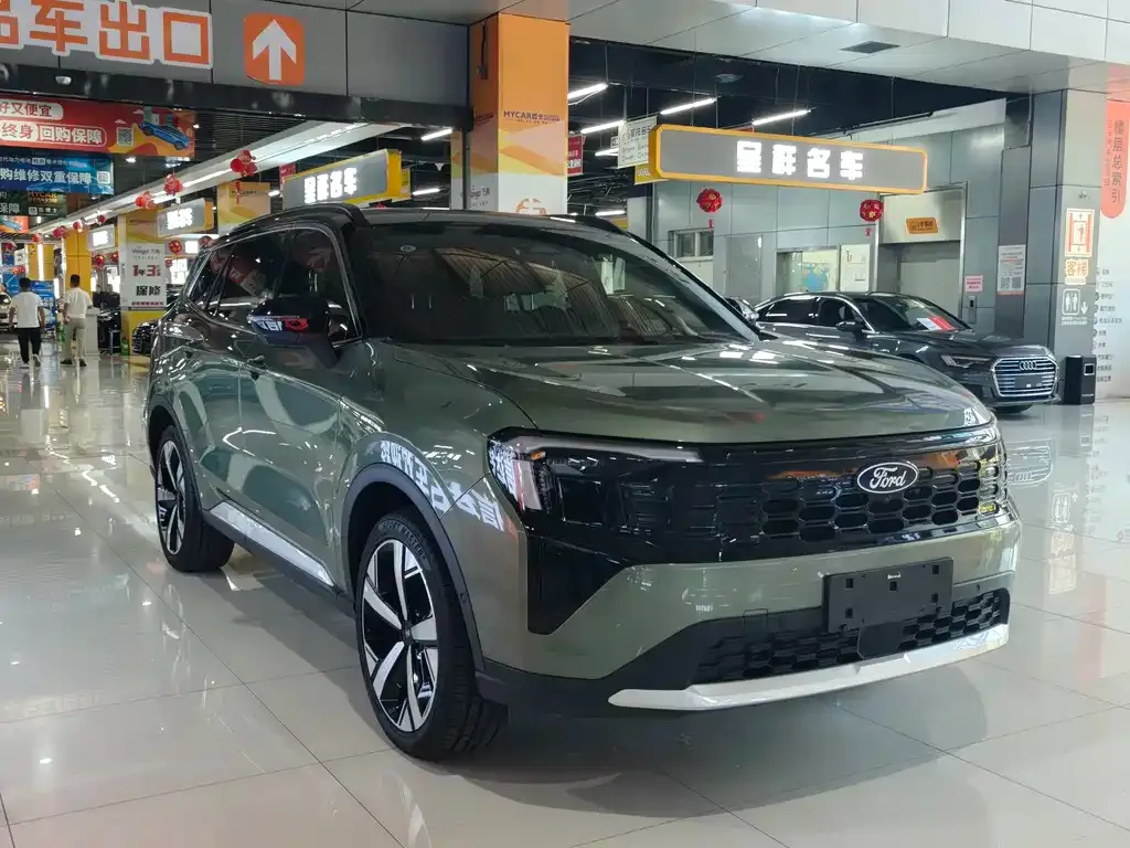 Ford Equator Sport — фото 10