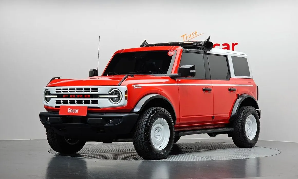 Ford Bronco — фото 1