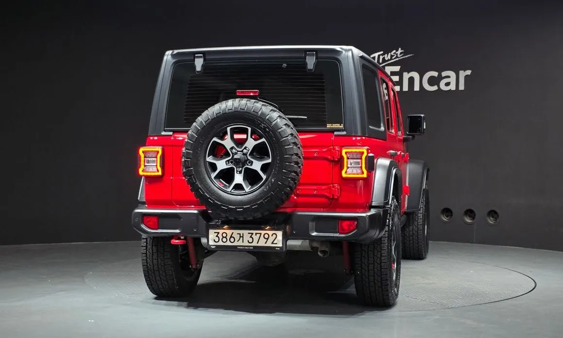 Jeep Wrangler — фото 5