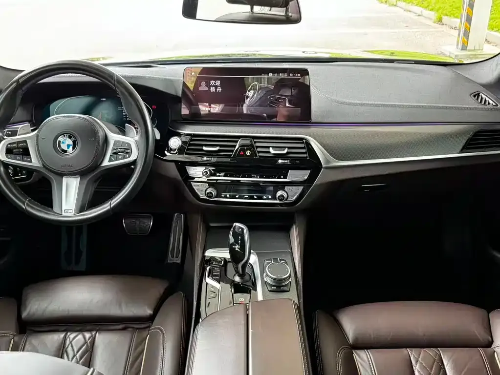 BMW 5 Series (Import) — фото 2