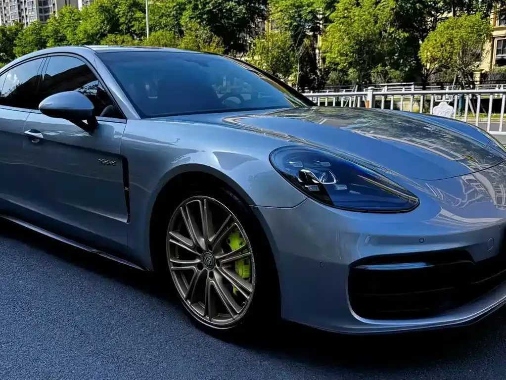 Porsche Panamera Hybrid — фото 10