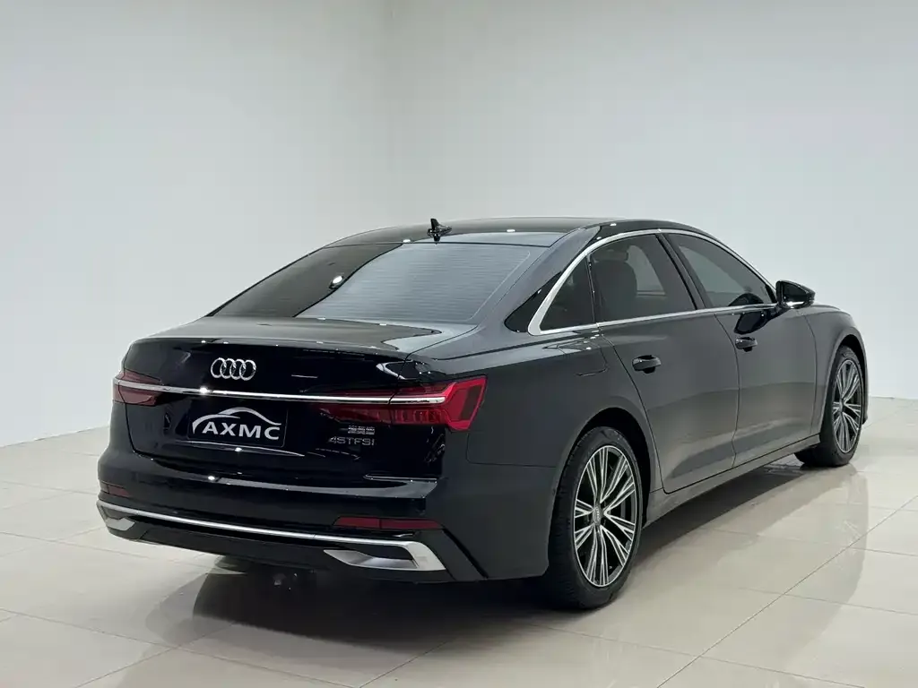 Audi A6L — фото 2