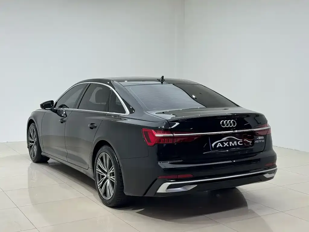 Audi A6L — фото 5