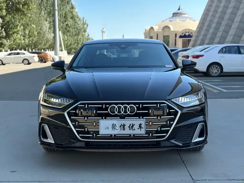Audi A7L — фото 5