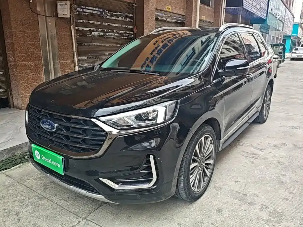 Ford Edge — фото 1