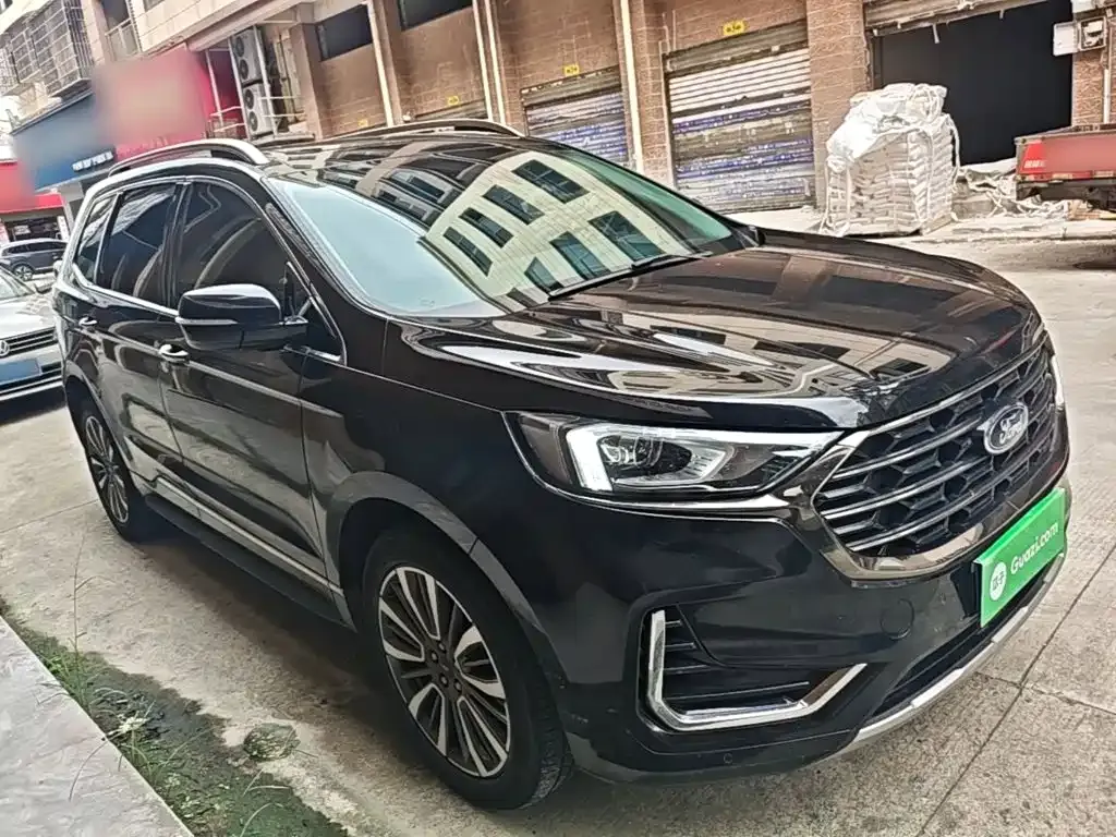 Ford Edge — фото 6