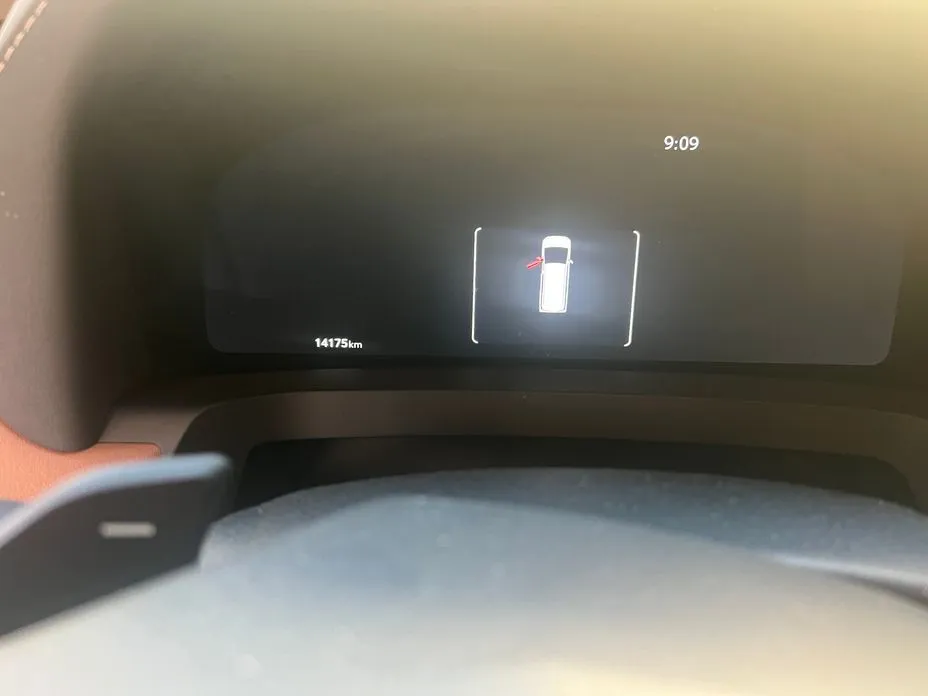 Toyota Alphard — фото 6