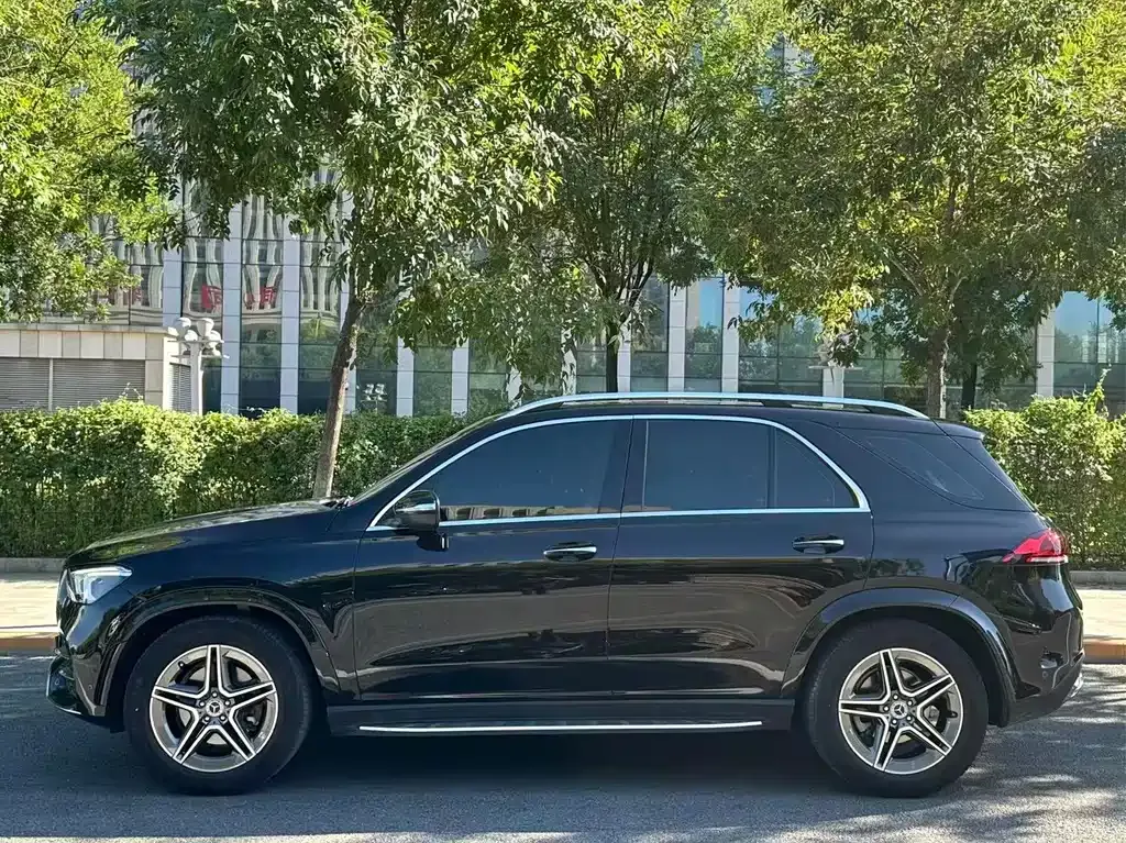 Mercedes-Benz GLE (Import) — фото 9