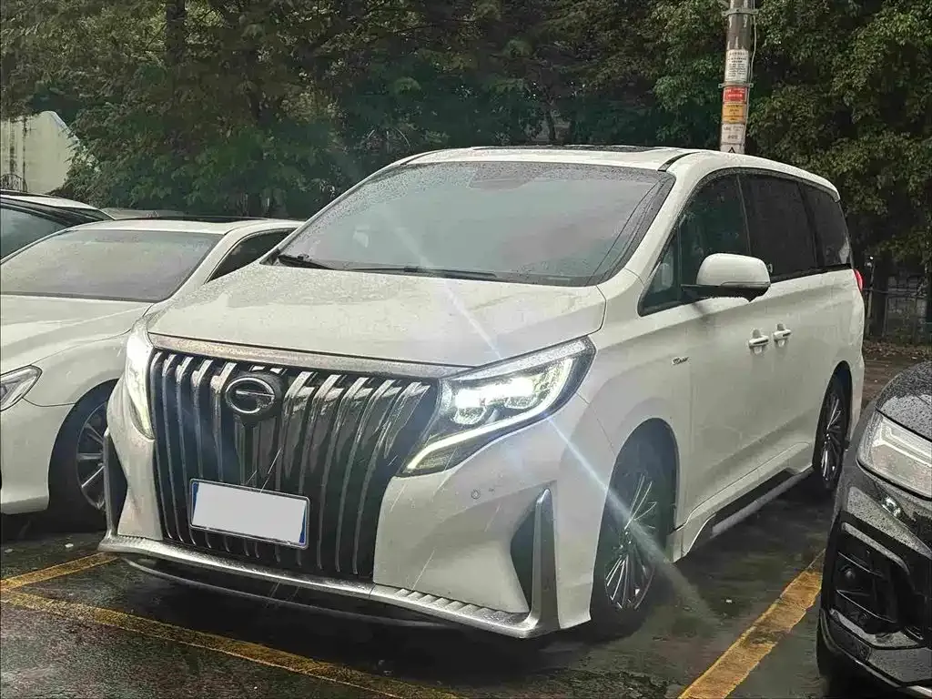 GAC Motor Trumpchi M8 — фото 1
