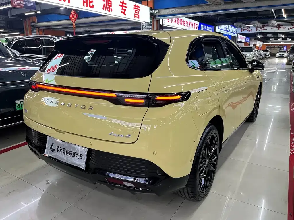 Leapmotor Leapmotor Lafa5 — фото 10