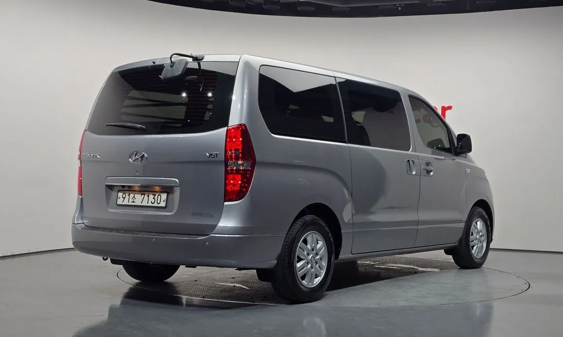 Hyundai Starex — фото 9