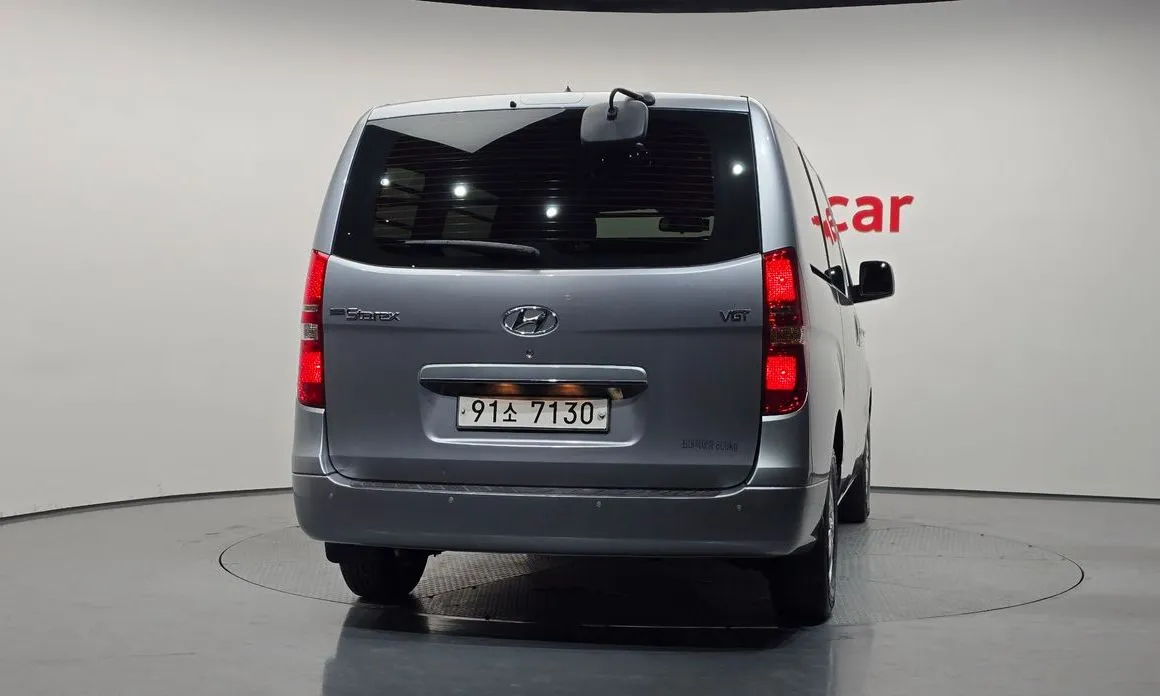 Hyundai Starex — фото 4