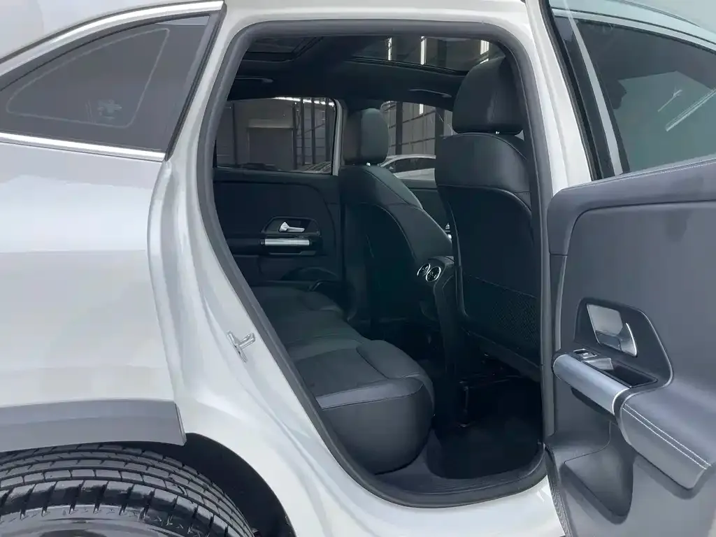 Mercedes-Benz GLA — фото 7