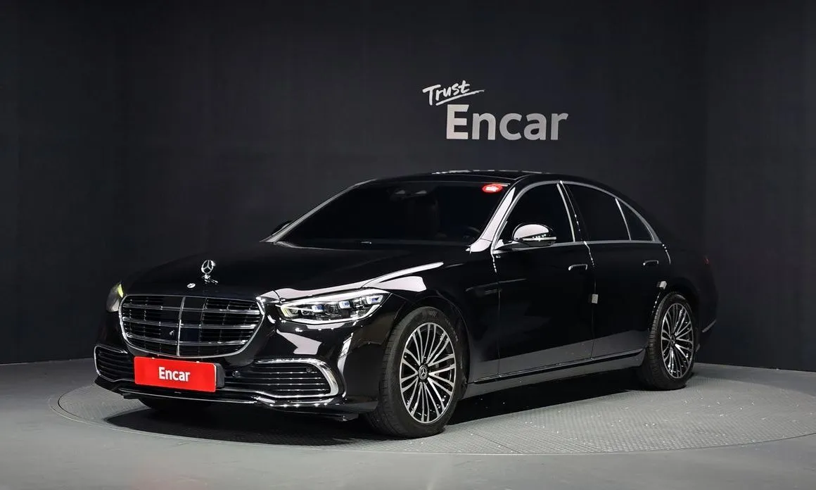 Mercedes-Benz S-Class — фото 1