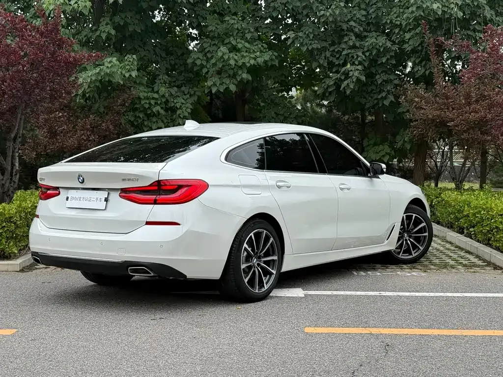 BMW 6 Series GT — фото 7