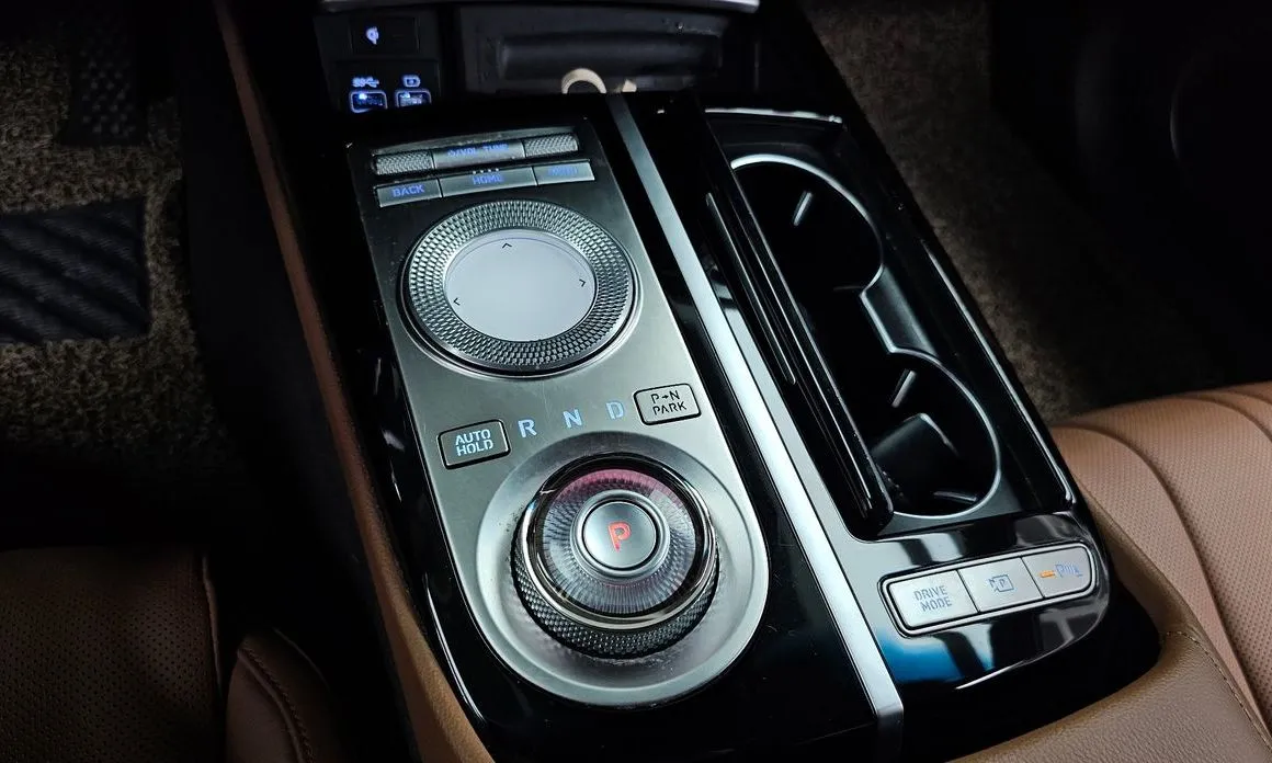 Genesis G80 — фото 6