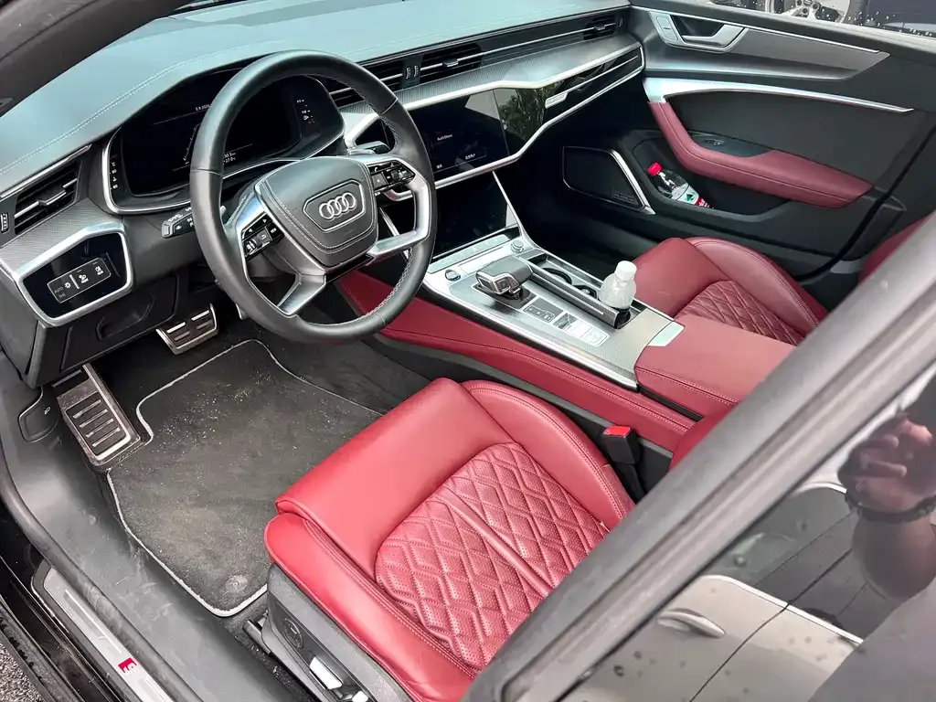 Audi A7L — фото 2