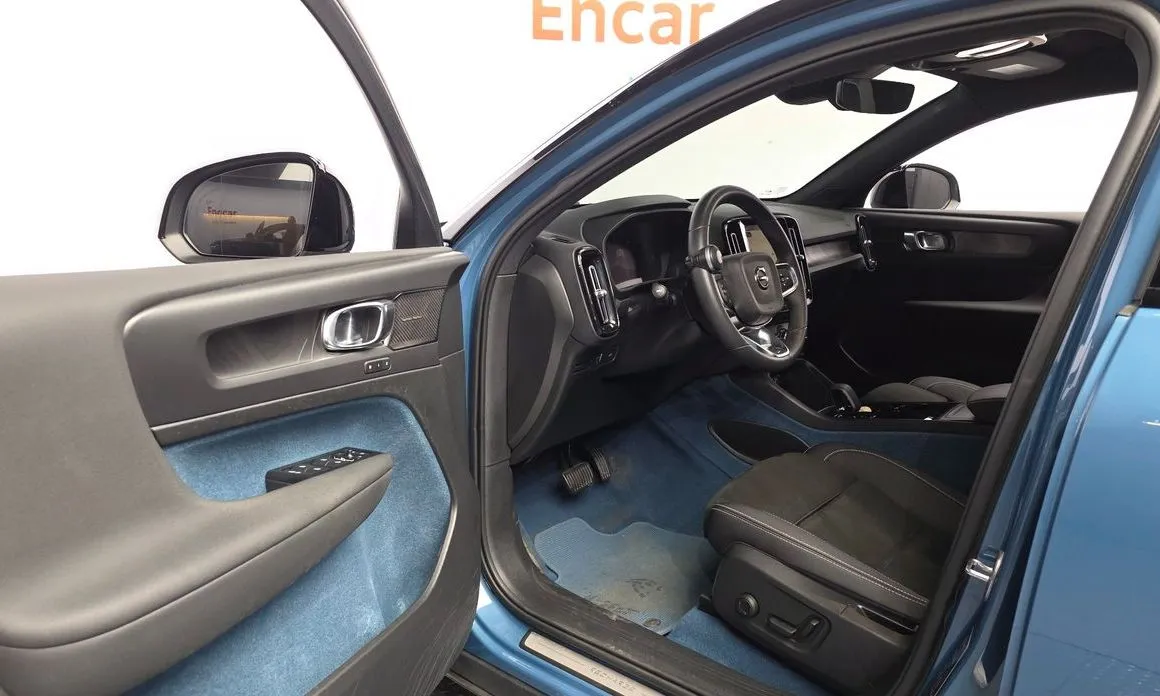 Volvo C40 — фото 10