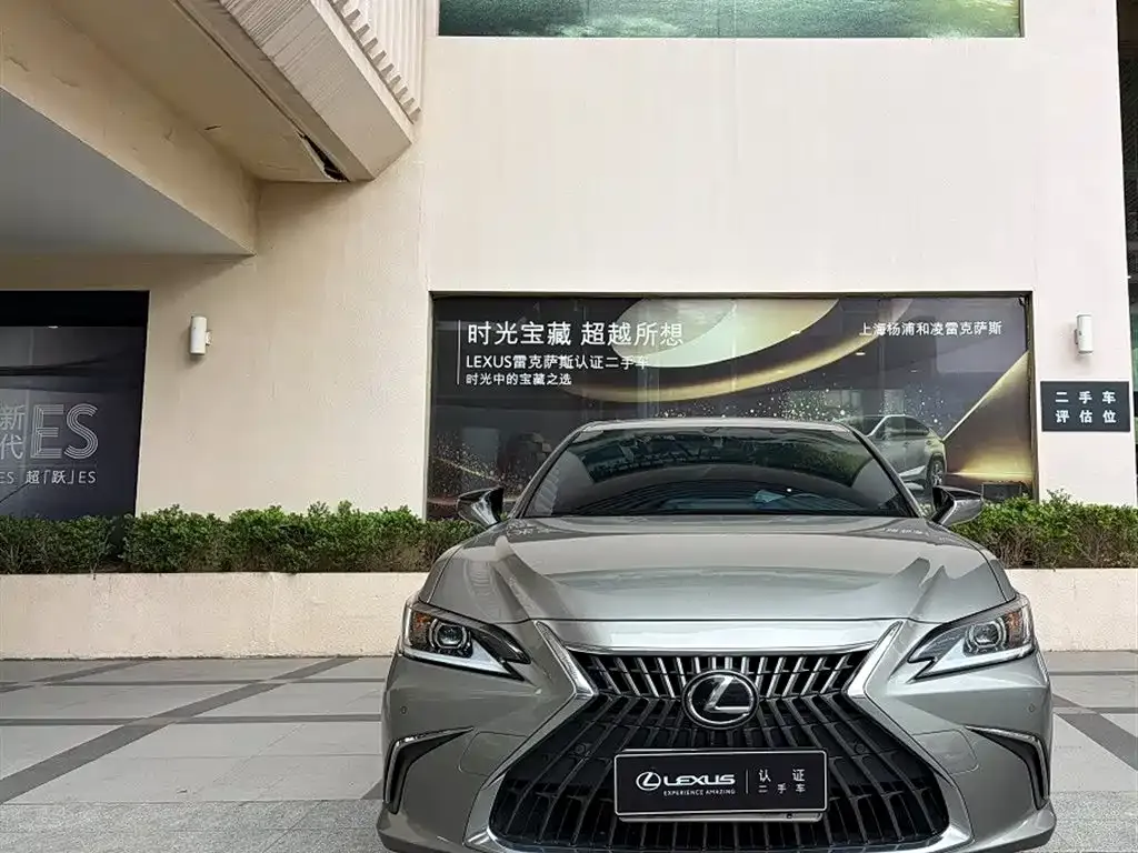 Lexus ES — фото 2