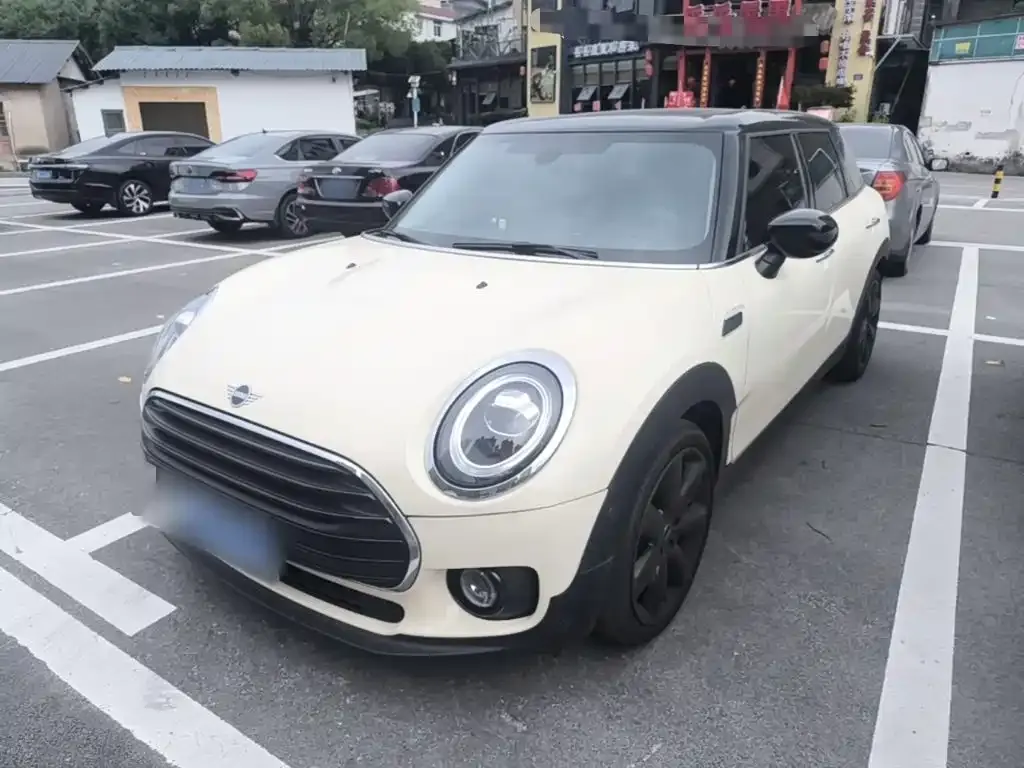 MINI Clubman — фото 8