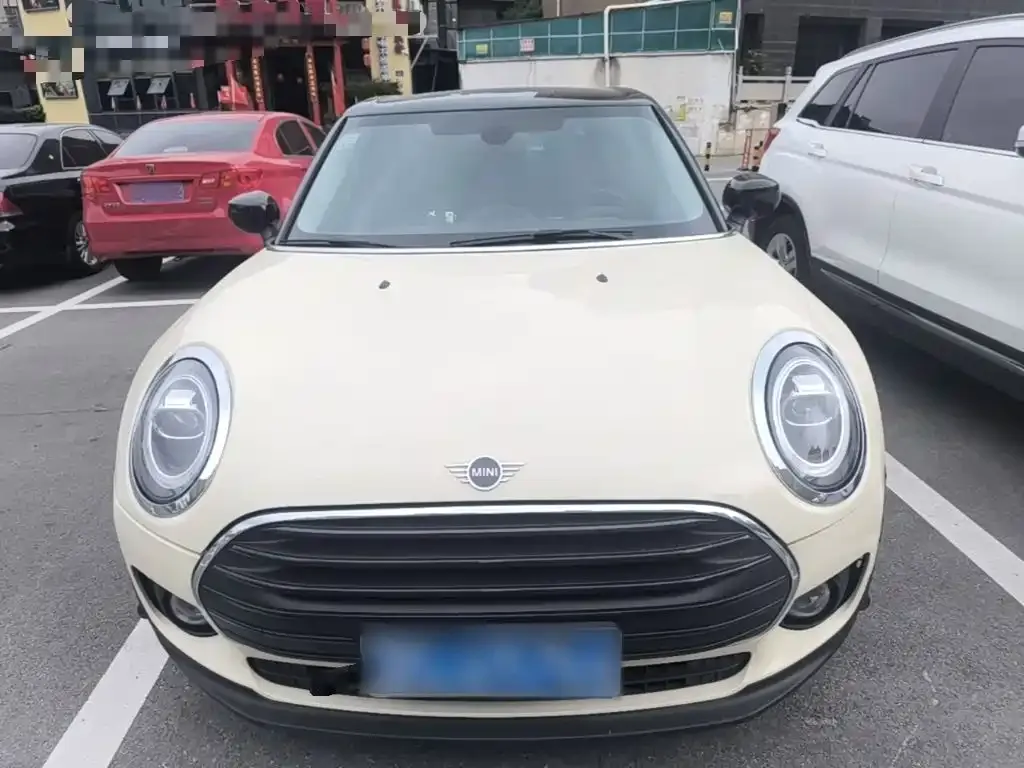MINI Clubman — фото 9