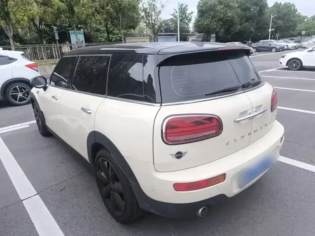 MINI Clubman — фото 7