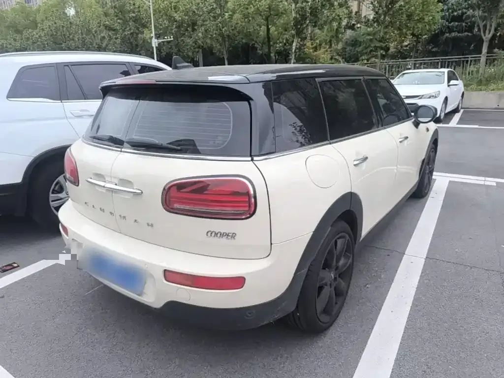 MINI Clubman — фото 10
