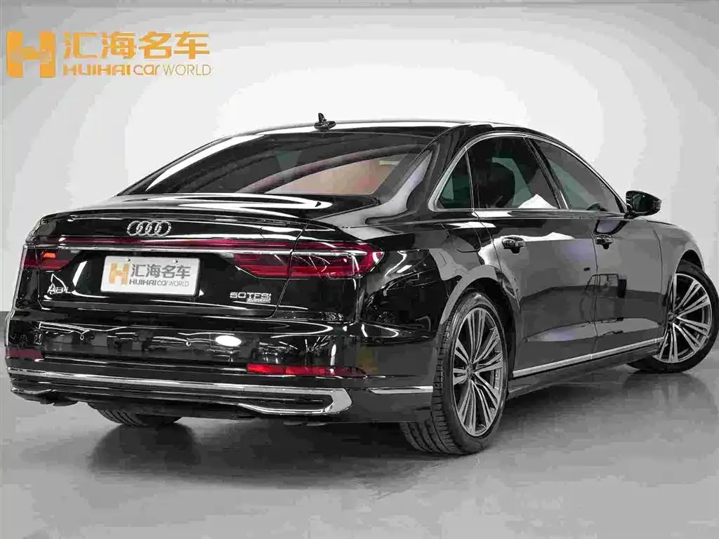 Audi A8 — фото 5