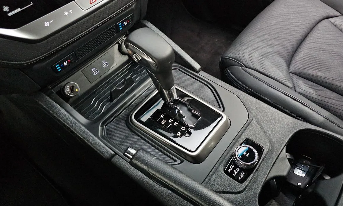 KG Mobility (Ssangyong) Rexton — фото 10